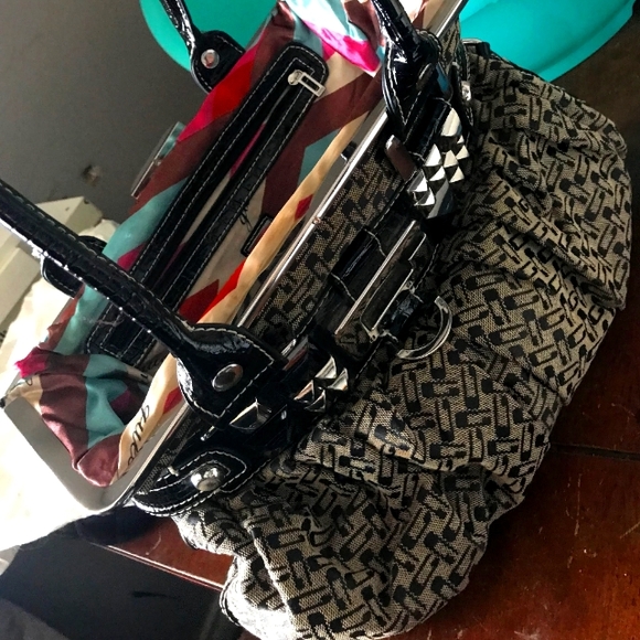 Retro guess purse - Picture 1 of 4